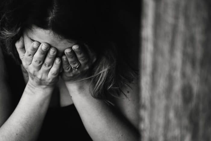二度とやるか!枕まみれの生保レディを辞めたいのに辞められない人への指南書